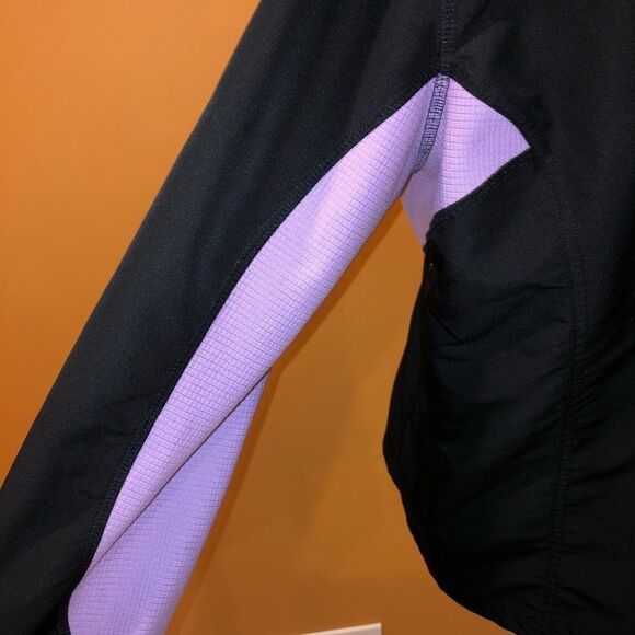 Tek Gear lavender black pullover ***3 for $25*** - Picture 3 of 8